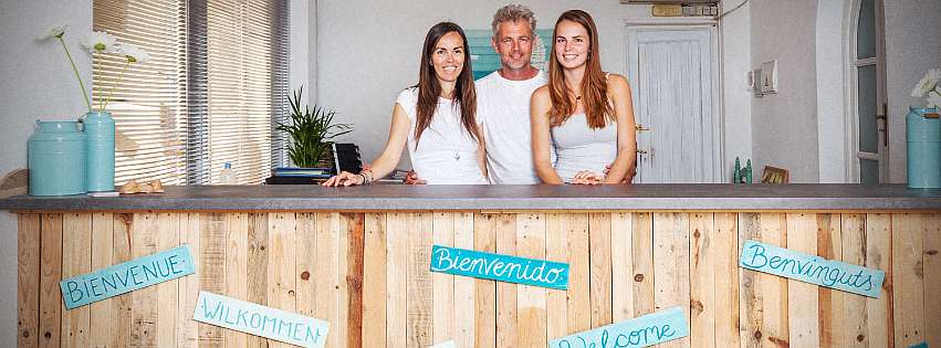 Equipo de Zodiac Apartments